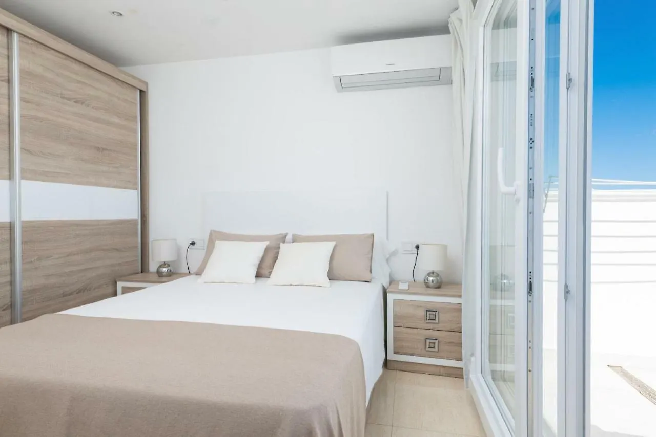 דירות מנקור Luisamar Sea View 0*,  ספרד